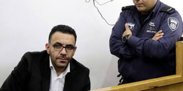 صیہونی حکام نے فلسطینی  گورنرکو رہا کرکےنظربند کردیا