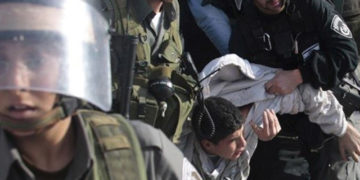 صیہونی فوج نے فلسطینی بچے کو اغواء کرلیا