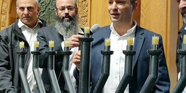 اسرائیلی وزیردفاع کا تاریخی مسجد ابراہیمی پردھاوا،امت مسلمہ کو دھمکیاں