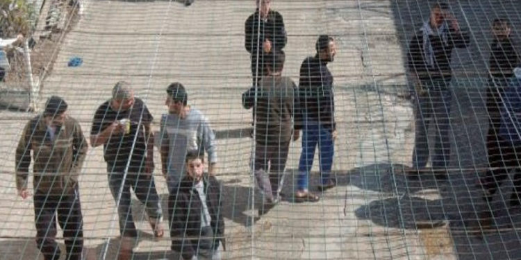 فلسطینی بچہ6 ماہ اسرائیلی عقوبت خانوں میں گزارنےکےبعد رہا