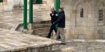 اسرائیلی فوج نےمسجداقصیٰ کے محافظ کوگرفتارکرلیا