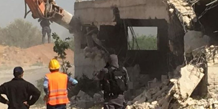 صیہونی فوج نے ایک اورفلسطینی کا مکان مسمار کردیا