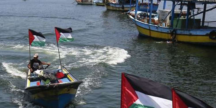 صیہونی حکام نےفلسطینی ماہی گیروں کیلئے سمندری حدود مزید کم کردی