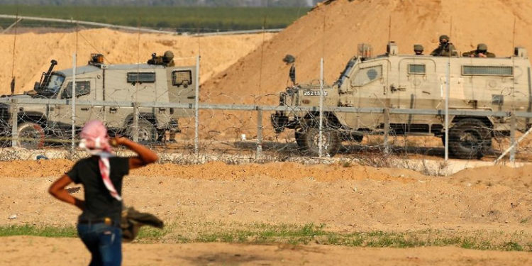 اسرائیلی فوج کےنصب کردہ بم پھٹنے سے ایک فلسطینی شہید متعدد زخمی