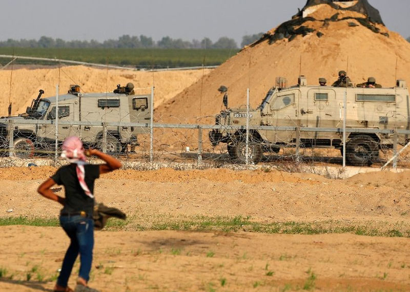 اسرائیلی فوج کےنصب کردہ بم پھٹنے سے ایک فلسطینی شہید متعدد زخمی