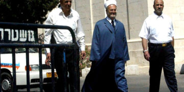 صہیونیوں کے مجرمانہ حربے الشیخ عکرمہ کو ان کےمشن سےدور نہیں کرسکتے،حماس