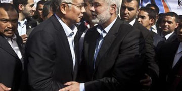 حماس کاوفد وزیراعظم مہاتیرمحمدسے ملاقات کیلئے ملائیشیا پہنچ گیا