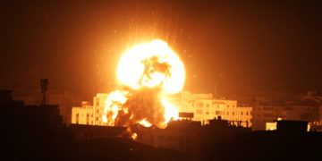 رات گئے غزہ پر اسرائیلی جنگی طیاروں کی بمباری