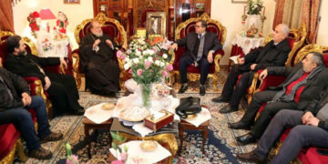 حماس وفد کا آرتھو ڈوکس چرچ  غزہ کا دورہ، آرچ بشپ سے ملاقات