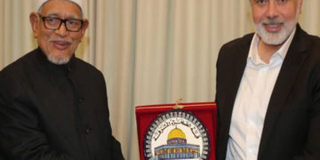 اسماعیل ھنیہ کی ملائیشا کی اسلامک پارٹی کے سربراہ سے ملاقات