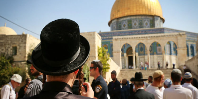 گزشتہ ماہ سیکڑوں صیہونی آبادکاروں نے مسجد اقصیٰ پر متعدد دھاوےبولے