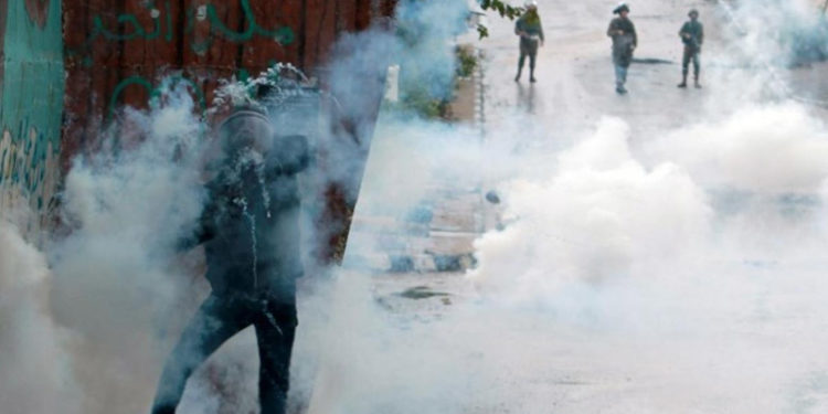 مظاہرین پر صیہونی فوج کی وحشیانہ شیلنگ،درجنوں فلسطینی زخمی