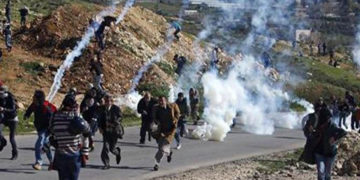 صیہونی فوج کا فلسطینی مظاہرین پر حملہ،متعدد گرفتار،درجنوں زخمی
