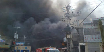 غزہ کی نصیرت کیمپ کی مارکیٹ میں آتشزدگی، لاکھو شیکل مالیت کا سامان خاکستر