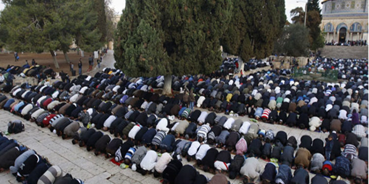 کوروناوائرس کا خطرہ: مسجداقصیٰ میں نماز صحن میں اداکرنے کا فیصلہ