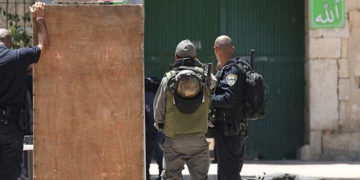 کورنا وائرس کے نام پر صیہونی فوج نے مسجد اقصیٰ کو بند کردیا