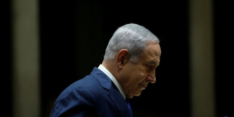 صیہونی وزیراعظم کی بدعنوانی کے خلاف مقدمات کی سماعت ملتوی کرنے کی درخواست