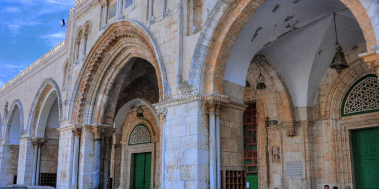 قابض صیہونی فوج نے قبلہ اول کے دروازے جبری طورپر بند کردیئے