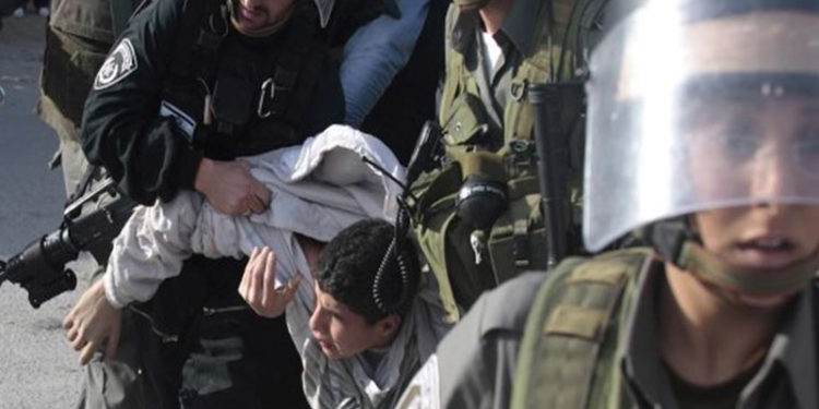 صیہونی پولیس نے جراثیم کش اسپرے کرنےوالے فلسطینیوں کو گرفتارکرلیا