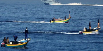 صیہونی فوج کی فلسطینی ماہی گیروں پرفائرنگ، ایک زخمی
