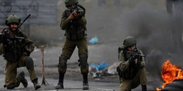 صیہونی فوج کی فلسطینی مظاہرین پر فائرنگ، متعدد زخمی