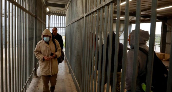 صیہونی جیل حکام فلسطینی قیدیوں کو کورونا سے متاثر کر رہے ہیں