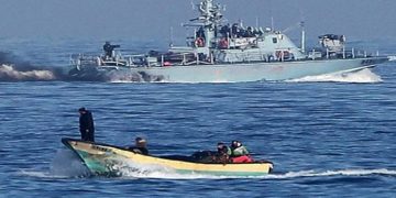 صیہونی فوج کی فلسطینی ماہی گیروں پر فائرنگ ،کشتیاں تباہ