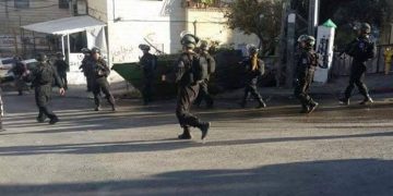 صیہونی فوج کانہتے فلسطینیوں پر آنسو گیس اور اسٹین گرنیٹ سے حملہ، متعدد بے ہوش