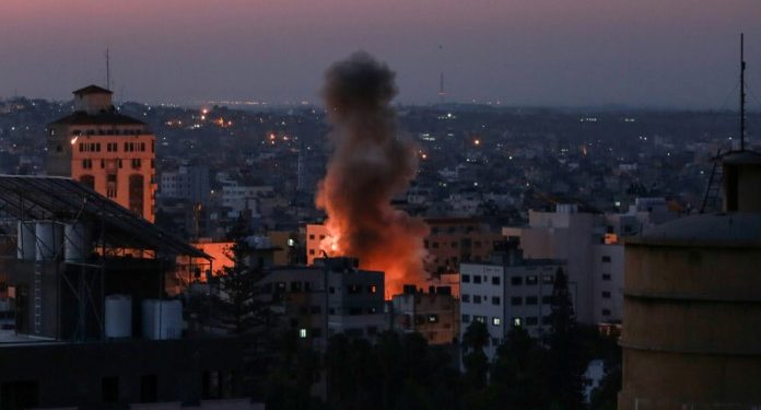 صیہونی فوج کی محصور شہر غزہ کے مختلف علاقوں پر بمباری