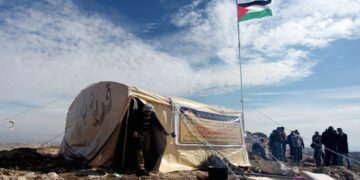 صیہونی فوج نے فلسطینی خاندان کا گھر و دوسری مرتبہ مسمار کردیا