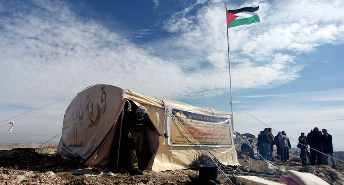 صیہونی فوج نے فلسطینی خاندان کا گھر و دوسری مرتبہ مسمار کردیا