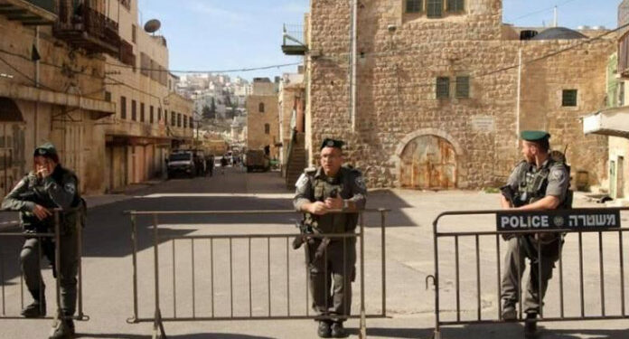 صیہونی فوج نے مسجد ابراہیمی میں اذان اور نماز پر پابندی لگادی