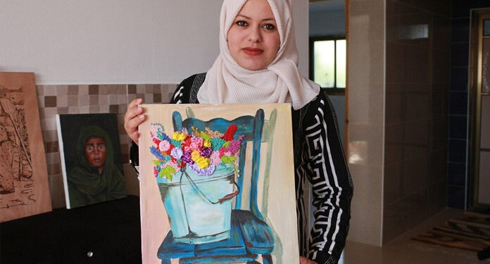 محصور شہر کی غیر معمولی فنکارہ ھبہ ابو الکاس