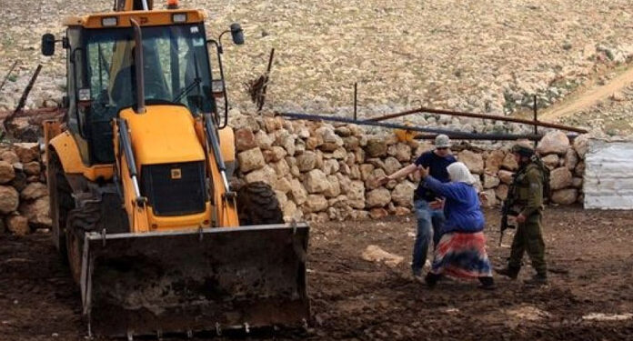 صہیونی فوج نے فلسطینی کان کنوں کو قید کرنے انکا سامان لوٹ لیا