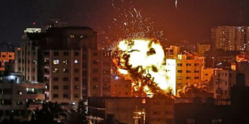 غزہ پر ایک بارپھر صہیونی فوج کی وحشیانہ بم باری