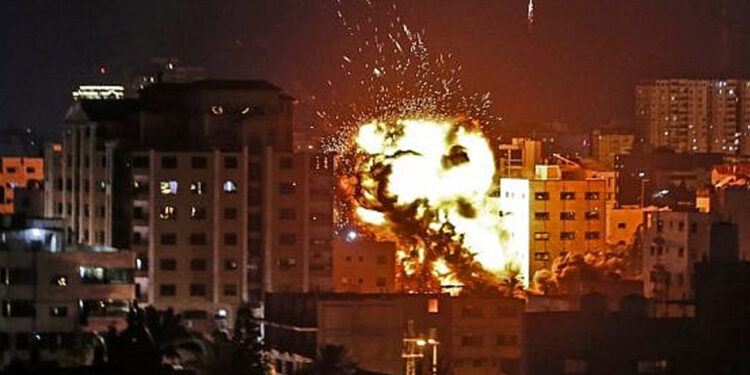 غزہ پر ایک بارپھر صہیونی فوج کی وحشیانہ بم باری