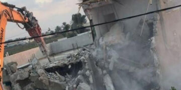 صیہونی فوج نے فلسطینی  شہری کی چھ دوکانیں مسمار کردیں