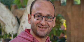 سینئر فلسطینی صحافی عباس ملیشیا کے ہاتھوں گرفتار 