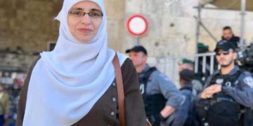 سماجی کارکن ھنادی حلوانی  ایک بارپھر صہیونی حراستی مرکز طلب