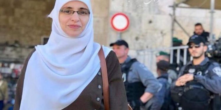 سماجی کارکن ھنادی حلوانی  ایک بارپھر صہیونی حراستی مرکز طلب