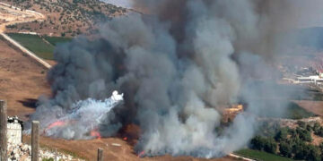 صیہونی فوج کے لبنان میں اسموگ بموں سے حملے