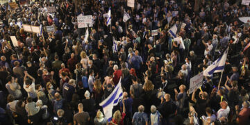 صیہونی وزیراعظم کے خلاف ہزاروں اسرائیلیوں کے مظاہرے