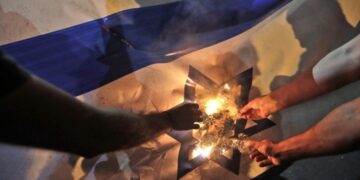 اسرائیلی کالم نویس ایڈین لیوی کی نظر میں اسرائیلی معاشرہ