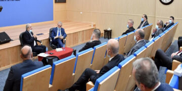 فلسطینی وزیراعظم کی کاروباری شخصیات سے ملاقات، 300 ملین ڈالر قرض کا اعلان