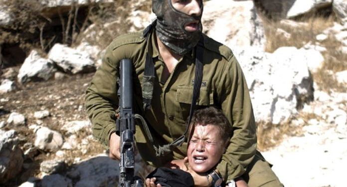 صیہورنی ریاست کا نابالغ فلسطینی بچوں پردوران حراست بدترین تشدد کا انکشاف