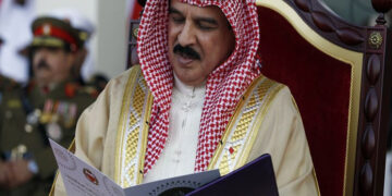 خطے میں استحکام کے لیے سعودی عرب کا کردار قابل ستائش ہے: بحرینی فرمانروا