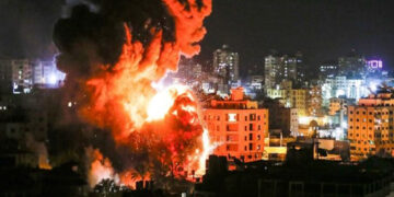 صہیونی فوج کی غزہ میں مزاحمت کاروں کے ٹھکانوں پرشدید گولہ باری