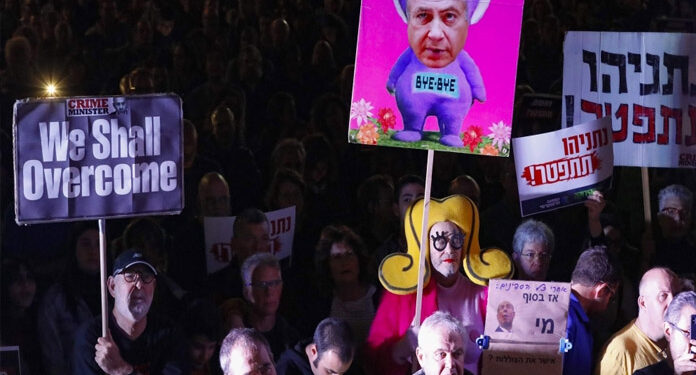 نیتن یاہو کی حکومت کے خلاف یہودیوں کے مظاہرے جاری