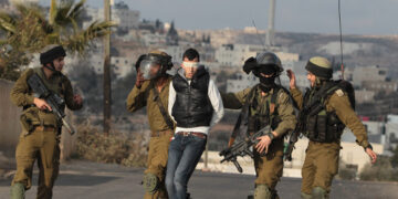 رواں سال قریب 1 ہزار فلسطینیوں کو بغیر جرم کے قید کیا گیا