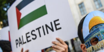 مسلمانوں کی نبض پر ہاتھ